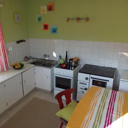 In Ruhiger Lage Am Waldrand Holiday home Navis